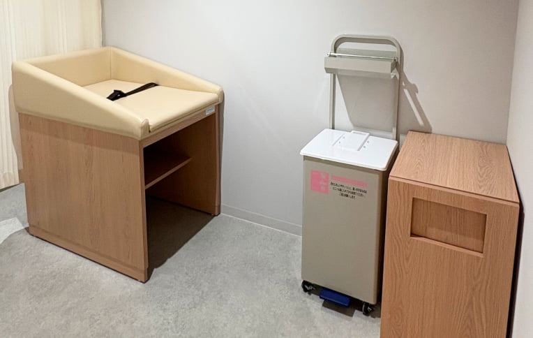 おむつ替えシート